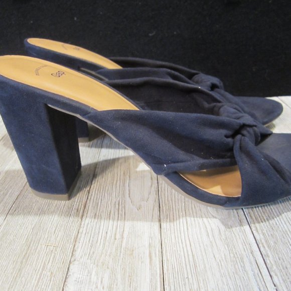 GAP - Navy Blue Suede Slip On Heels - Size 9 - Picture 6 of 8